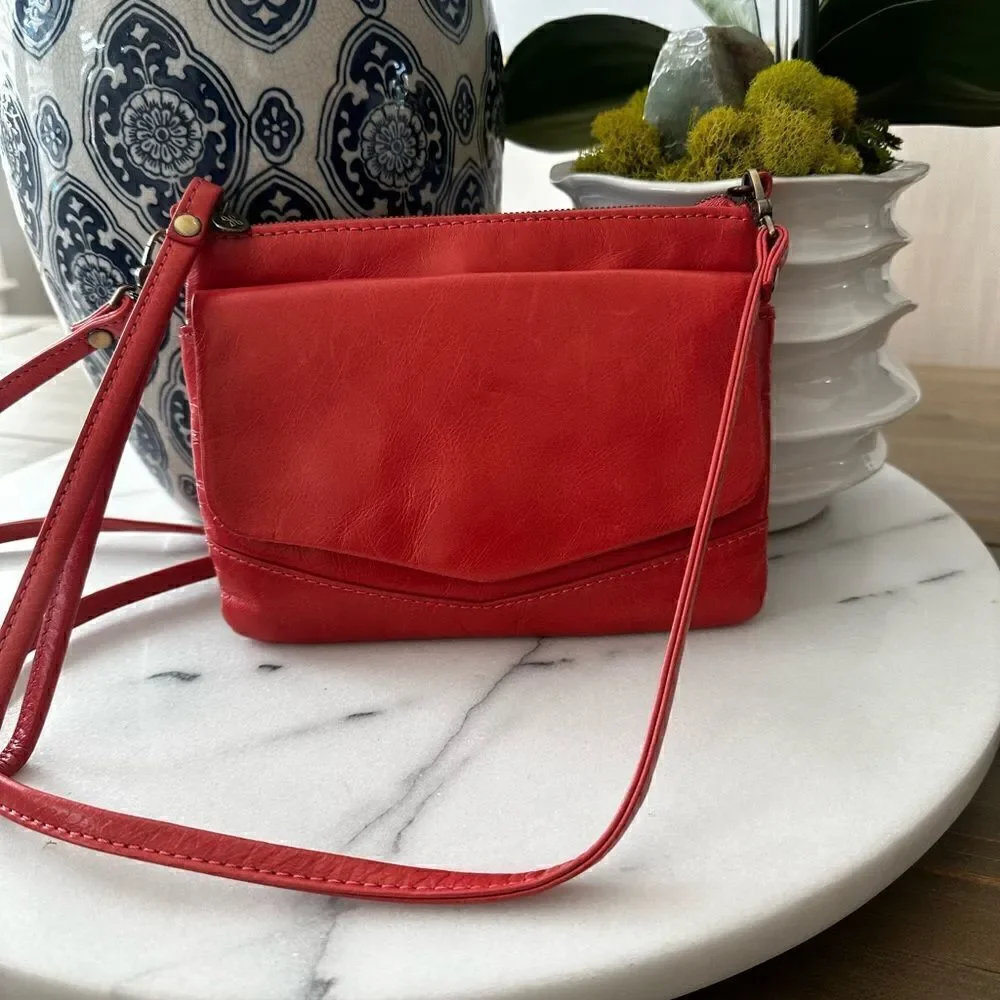 Hobo Jetty convertible mini crossbody in tea rose